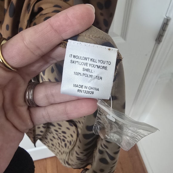 LPA Fabrizia Animal Printed Satin Wrap Midi Dress Size S - Picture 6 of 7